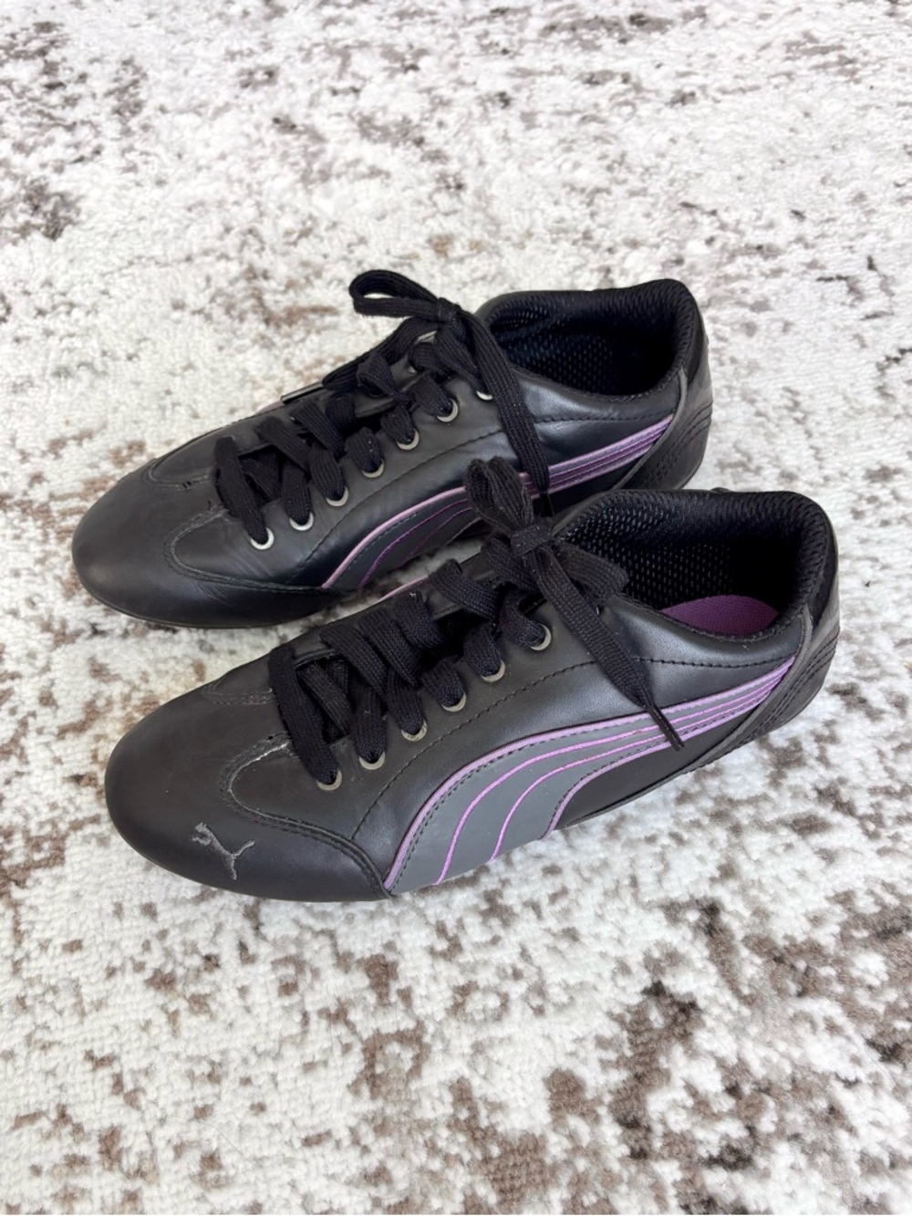 Vintage Y2K Puma Speedcat Black Sneakers with Purple Accent Stripes